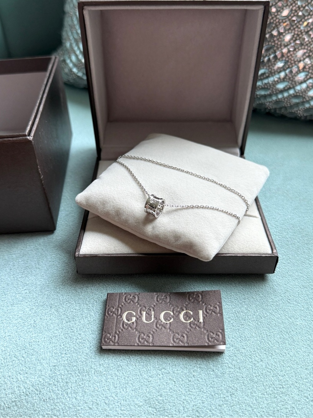 Gucci Icon Silver Pendant Necklace - Picture 4 of 9